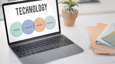 İşyerinde modern dizüstü bilgisayar