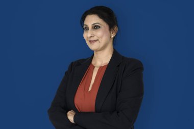 Olgun iş kadını gülümseyen