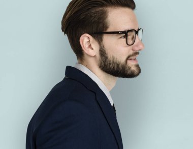 Studio yakışıklı işadamı