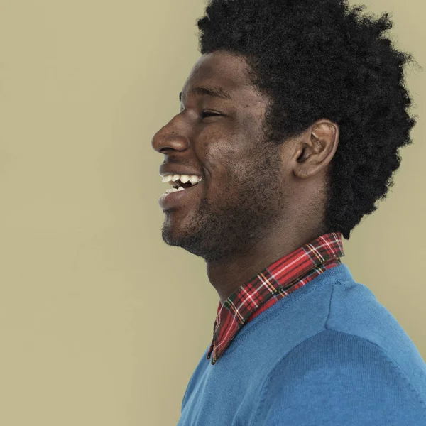 Afro-Amerikaanse man in studio — Stockfoto