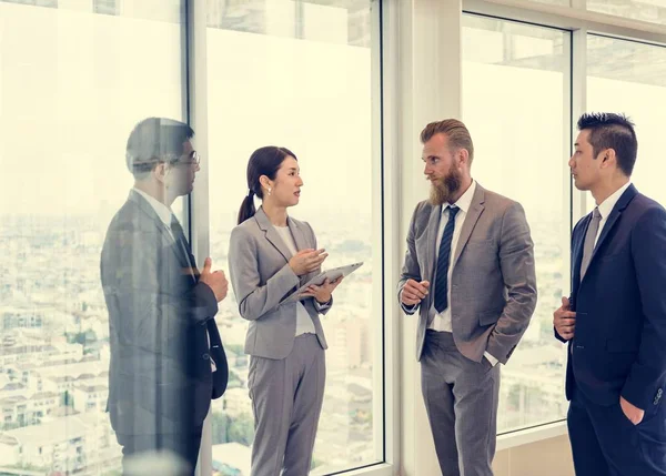 Gente de negocios en la reunión — Foto de Stock