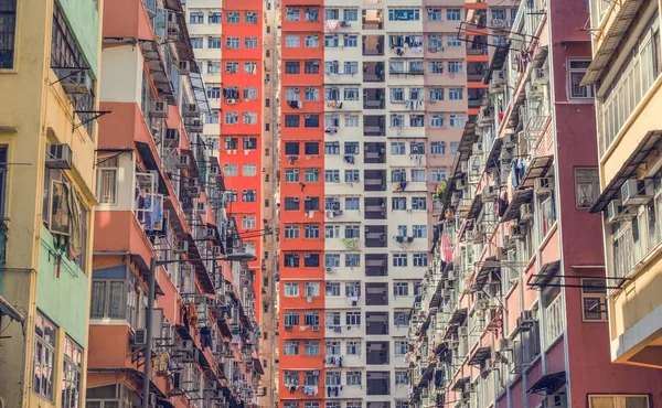 Multitud de edificios coloridos — Foto de Stock