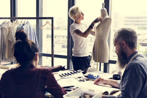 Designers de mode en atelier — Photo