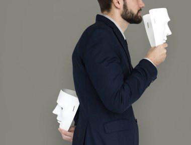 İşadamı holding maskeleri