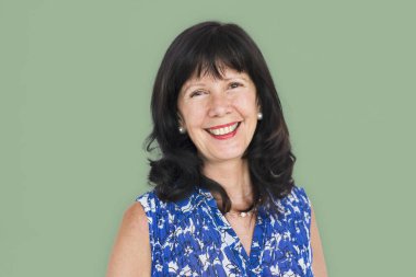  gülümseyen olgun beyaz kadın 