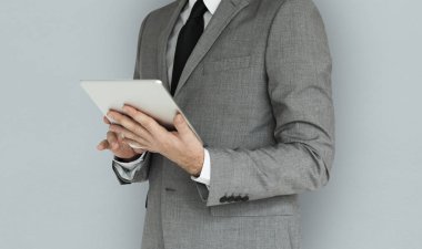 işadamı tablet kullanma 