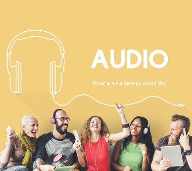 Dijital aygıtlar kullanan insanlar