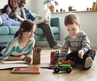 Aile birlikte vakit geçirmek