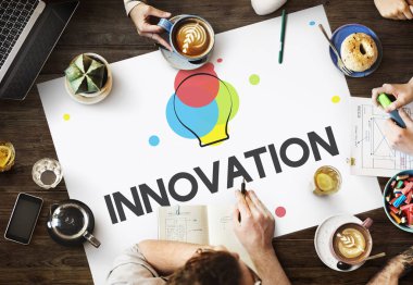 projede çalışan iş adamları