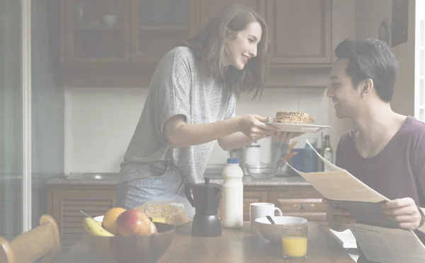 Coouple che fa colazione — Foto Stock