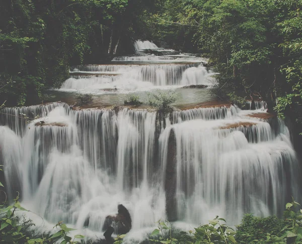 Waterfall Cascade in Jungle — Stock Photo, Image