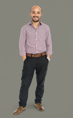 Casual adam stüdyo çekimleri 