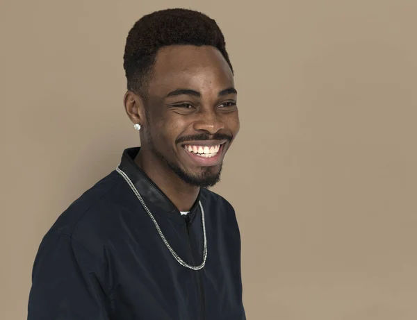 Africký mladík s úsměvem — Stock fotografie
