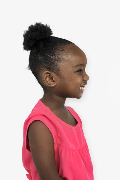 Pequena menina afro-americana no estúdio — Fotografia de Stock