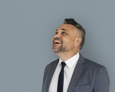 yetişkin beyaz adam gülümseyen