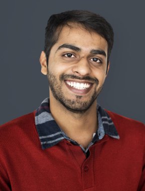 gülümseyen Hintli adam stüdyo