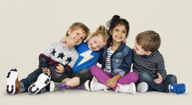 Stüdyo çok etnik çocuklarda