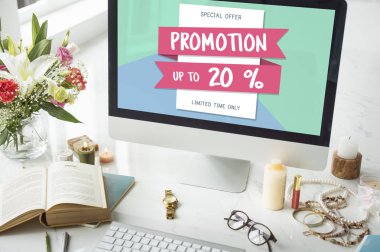 bilgisayar monitöründe çalışma alanı tablosu