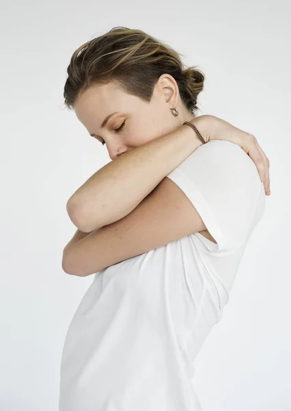 Mujer caucásica en el estudio — Foto de Stock