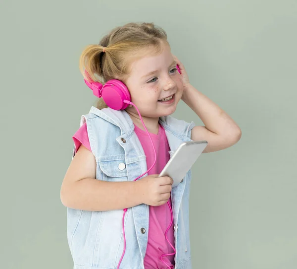 Menina ouvir fones de ouvido música — Fotografia de Stock