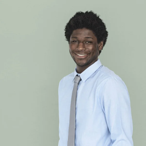 Sorridente afro-americano homem de negócios — Fotografia de Stock