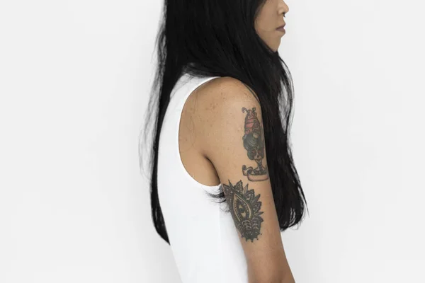 アジアの女性のタトゥー — ストック写真