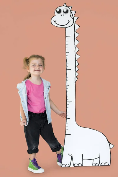 Κορίτσι μέτρηση ύψους — Φωτογραφία Αρχείου