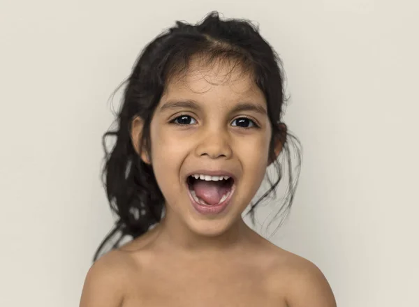 Pequeña linda chica en el estudio — Foto de Stock