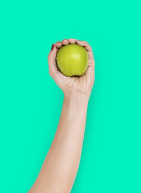 elini tutan apple
