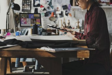 Moda Tasarımcısı atölye 