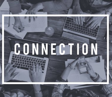 Dizüstü bilgisayarlar ile Hint insanlar