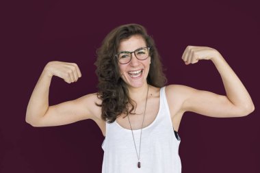 kadın gösteren kaslar 