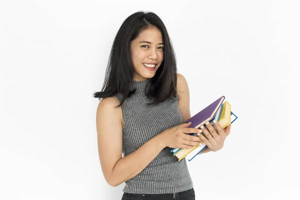 Vrouw bedrijf boeken — Stockfoto