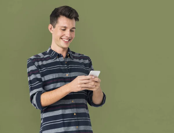 Young Man Using smartphone — Stock Photo, Image