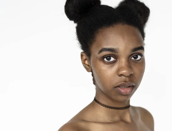 Africano rosto jovem mulher — Fotografia de Stock