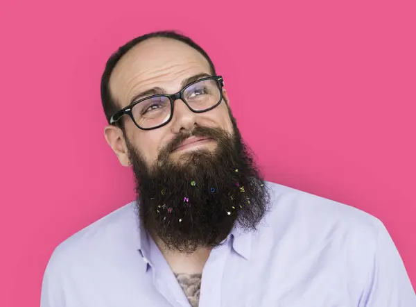 Чоловік в окулярах і з бородою — стокове фото
