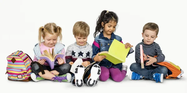 Children Reading Book — Stock Photo, Image