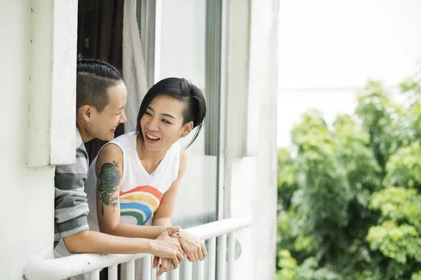 Feliz pareja lesbiana — Foto de Stock