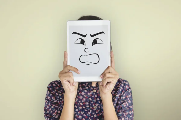 Mujer cubriendo la cara —  Fotos de Stock