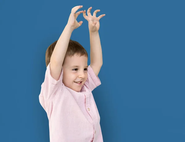 Niño pequeño en el estudio —  Fotos de Stock