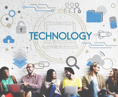 çeşitlilik arkadaşlar duvara yakın oturur