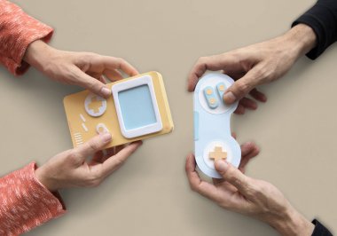 Oyun konsolları ile oynayanlar