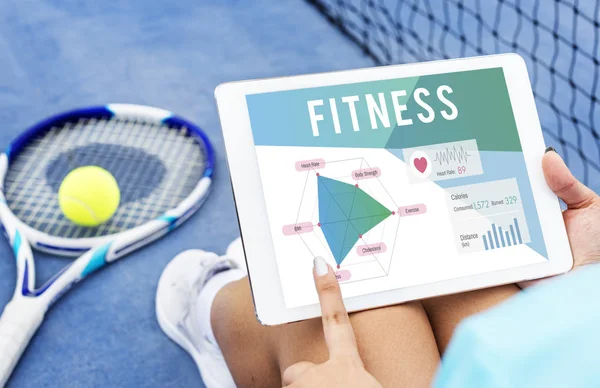 Joueur de tennis avec tablette numérique — Photo