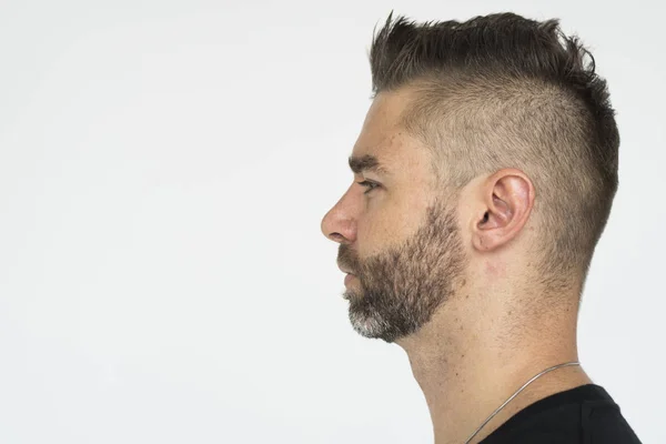 Kaukázusi Férfi szakállal pózol stúdió — Stock Fotó