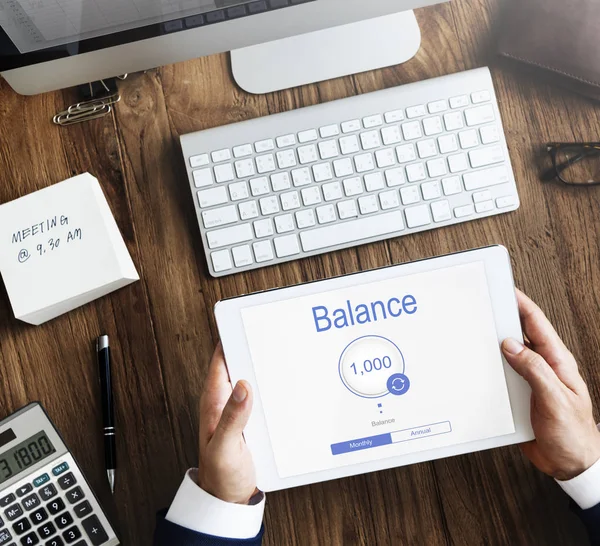 Businessman using tablet — Stock Photo, Image