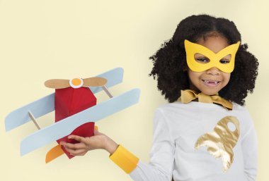 Afrikalı kız kostüm süper kahraman