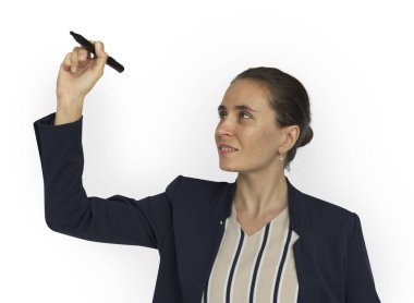  Stüdyoda poz veren iş kadını 