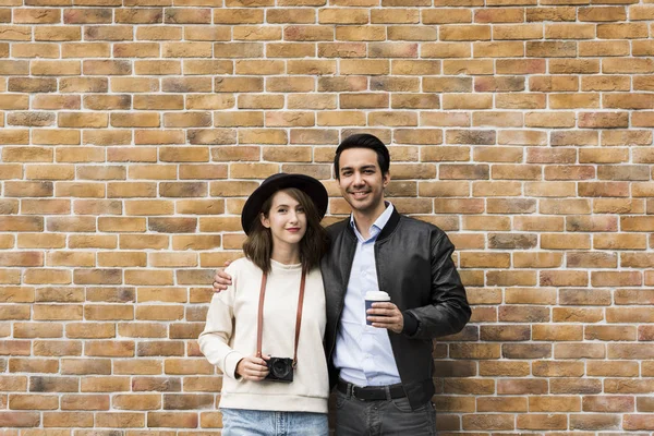 Couple traveling together — Stock Photo, Image