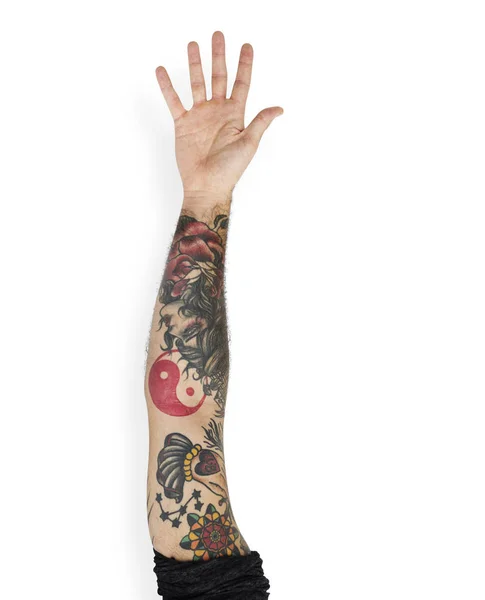 Männliche Hand mit Tätowierungen — Stockfoto