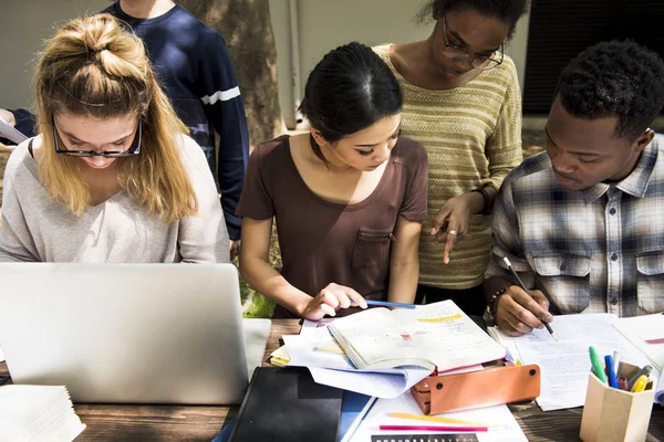 Teenage people studying together — Stock Photo, Image